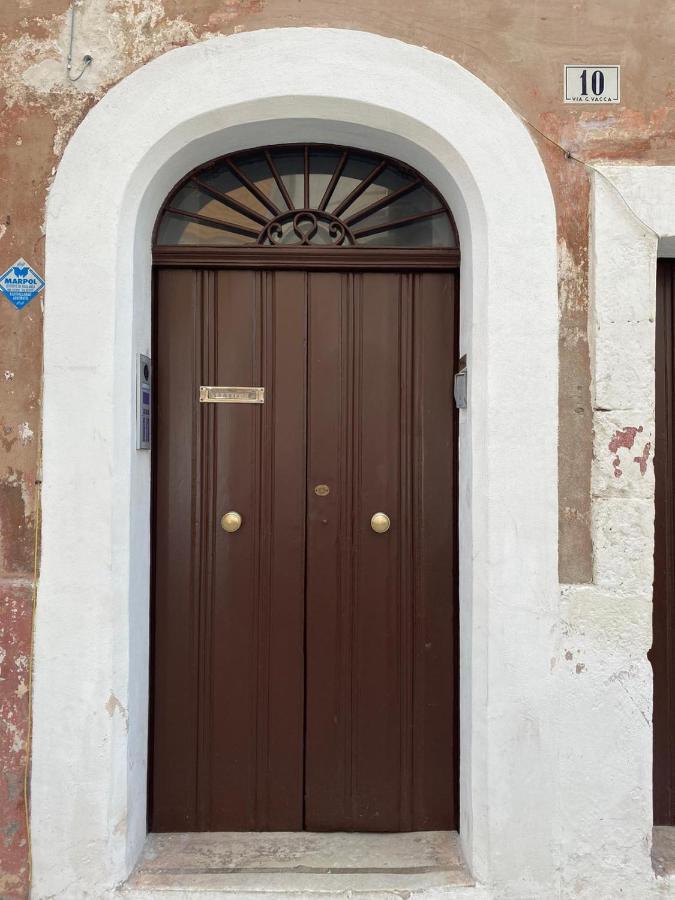 Touristhouse Monopoli 10 Bed & Breakfast Exterior foto