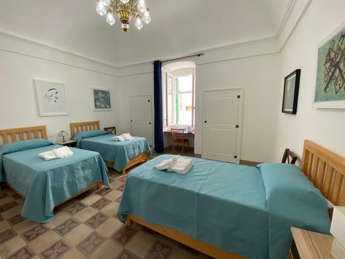 Touristhouse Monopoli 10 Bed & Breakfast Exterior foto